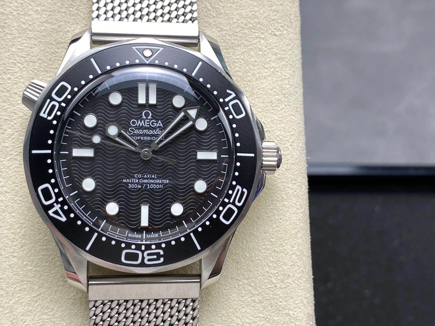RelaxedFit CBD Factory Omega Seamaster Diver 300M 42mm “No Time To Die” 007 Edition Titanium Mesh Bracelet (210.30.42.20.01.010) 1:1 Super Clone – DD8806 Movement 223